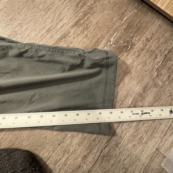 Columbia Pants Womens 14 gray Convertible Omni Shield Outdoor Activewear 34x29 - Picture 10 of 12